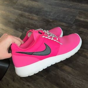 Pink Waterproof Roche Nike’s w/ Striped Laces